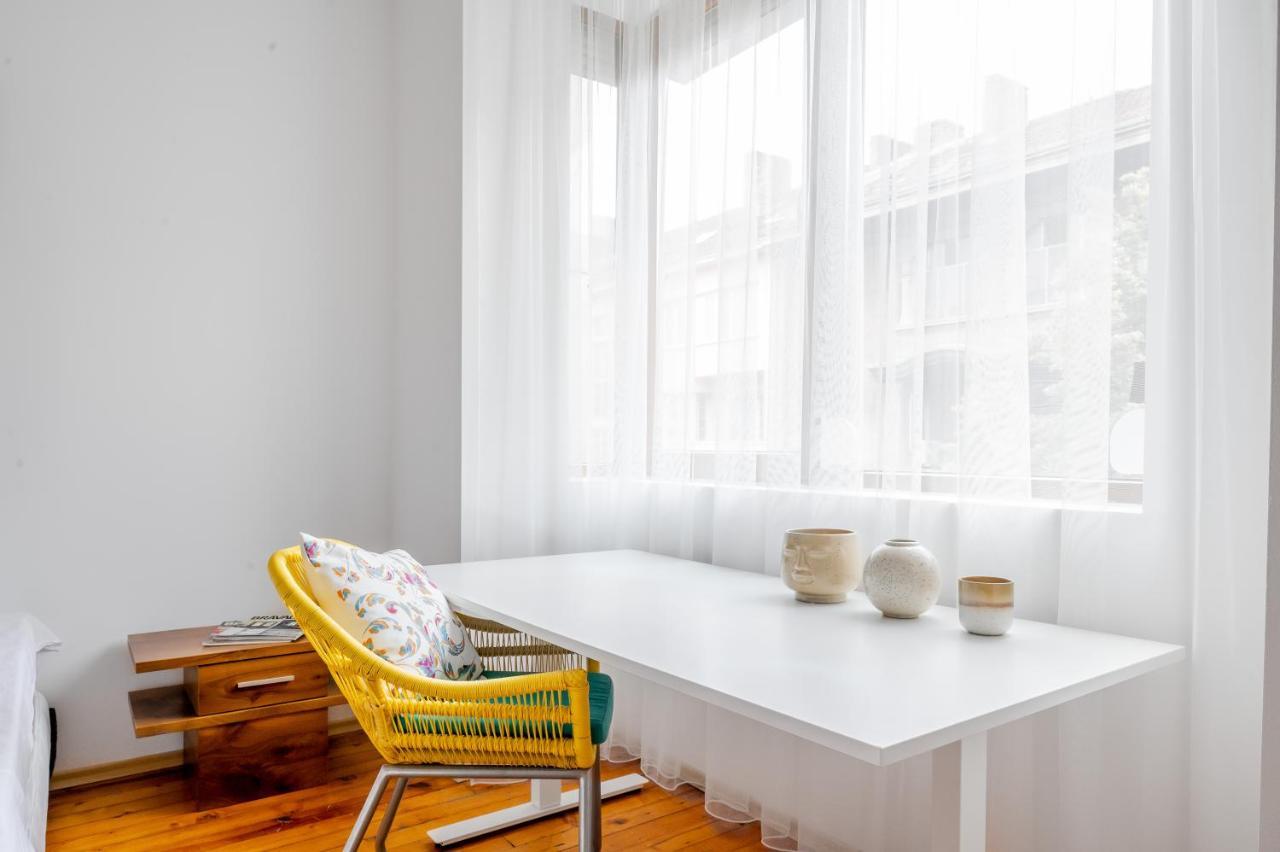 Sofia'S Vintage Gem: Spacious 2Bd Flat On Solunska Apartment Exterior foto